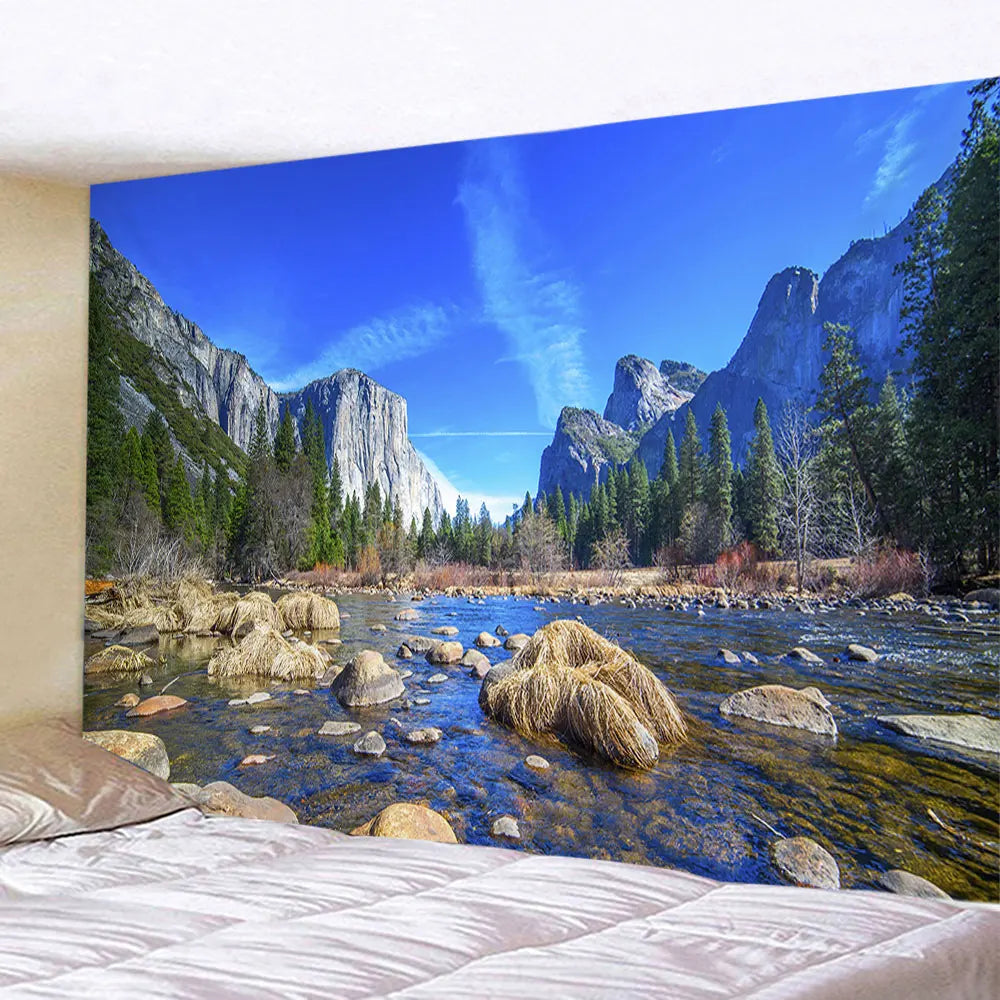 Tapisserie Murale Vue Méditerranéenne - Terrasse Fleurie & Village au Bord de l'Eau